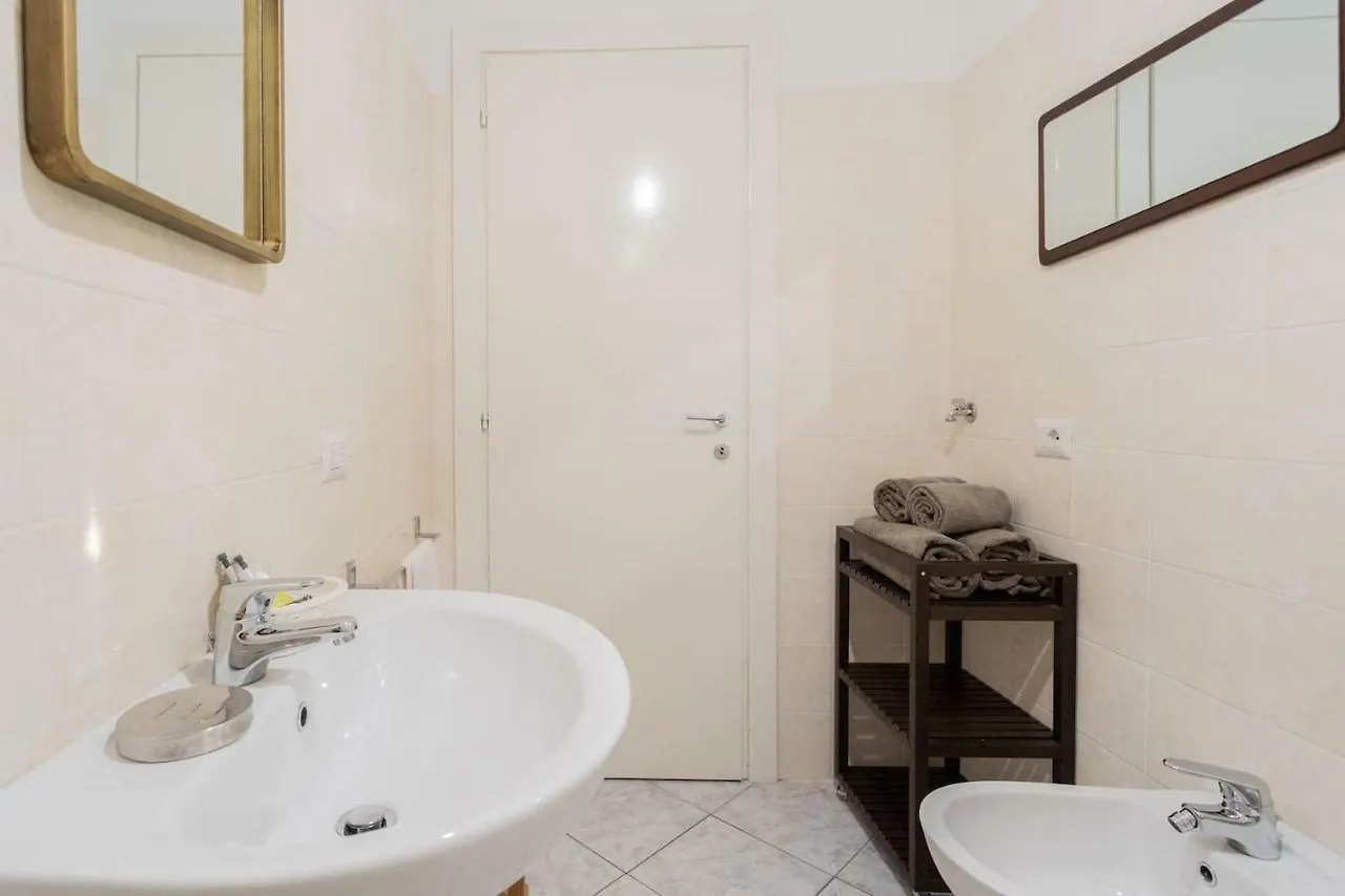 Romantic Pier By Rent All Como Carate Urio Appartement