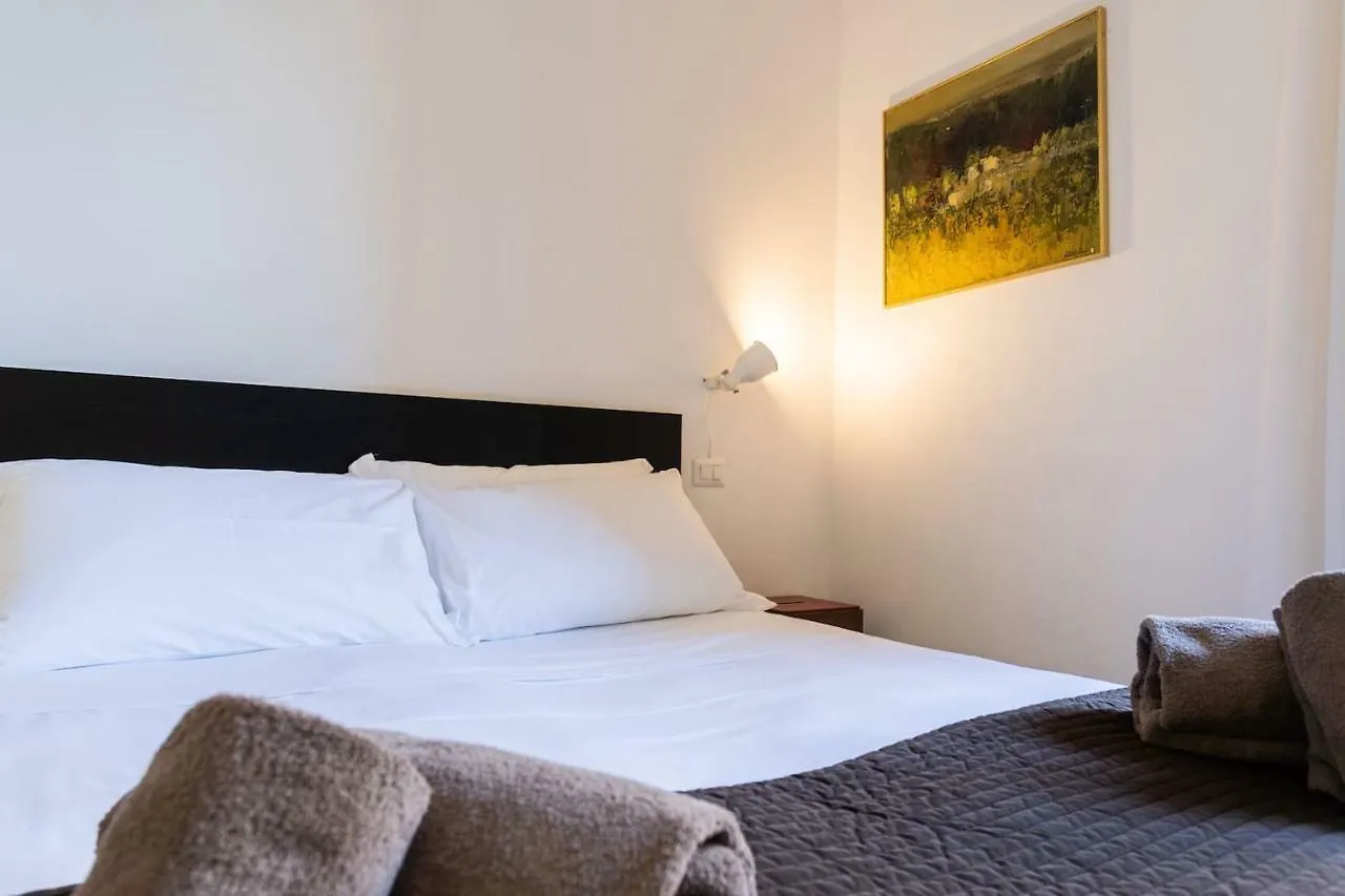 Romantic Pier By Rent All Como Carate Urio Appartement