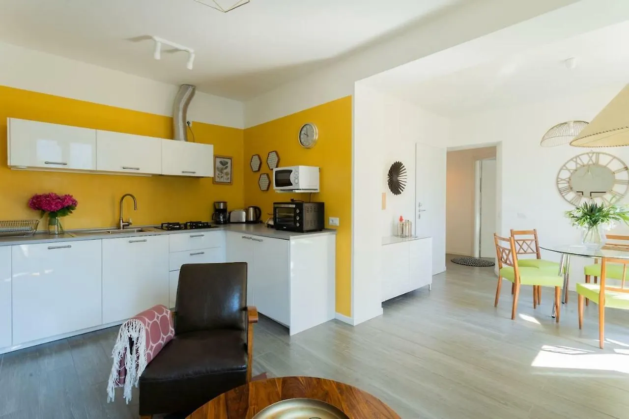 Romantic Pier By Rent All Como Carate Urio Ιταλία