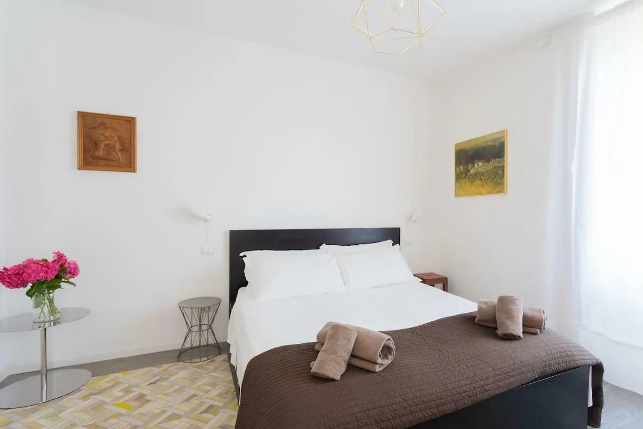 Romantic Pier By Rent All Como Carate Urio Appartement